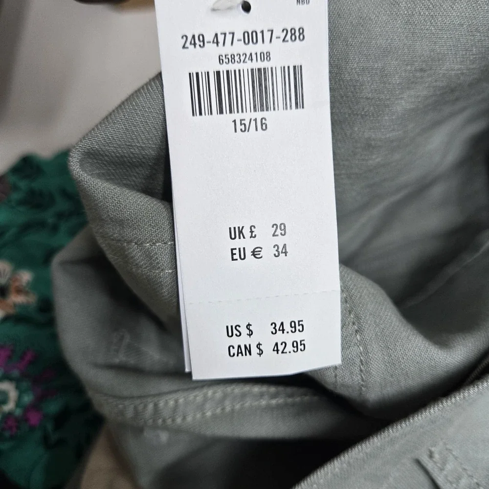 Abercrombie & Fitch sku 08677